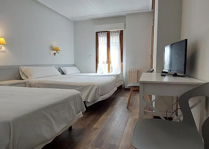 Romero بيت ضيافة 2*