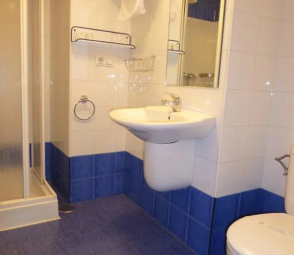 Romero بيت ضيافة اوفيدو